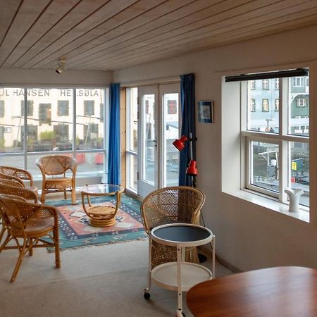 Guesthouse At The Boat Harbour Tórshavn Exterior foto